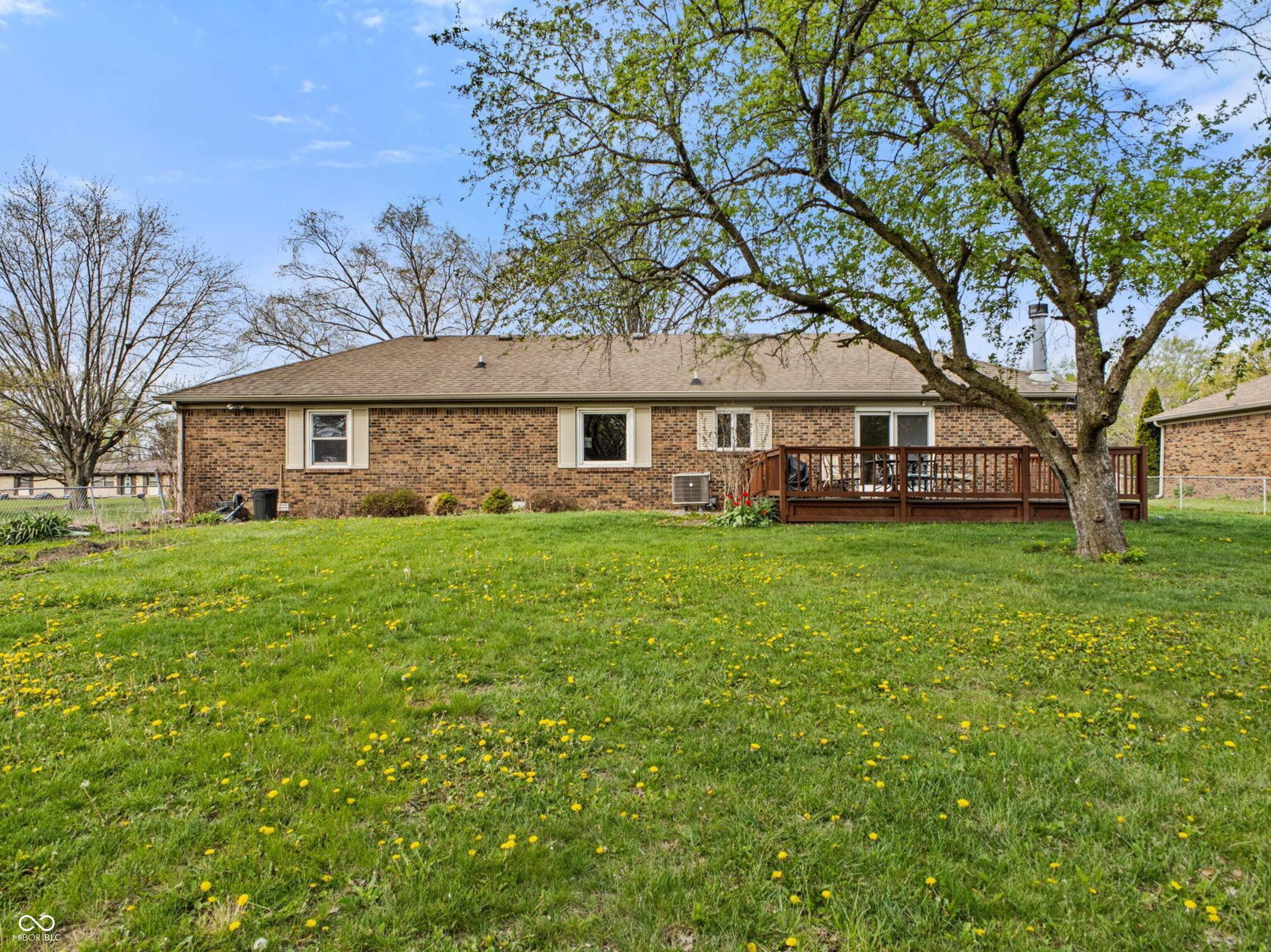 229 Rainbow Boulevard