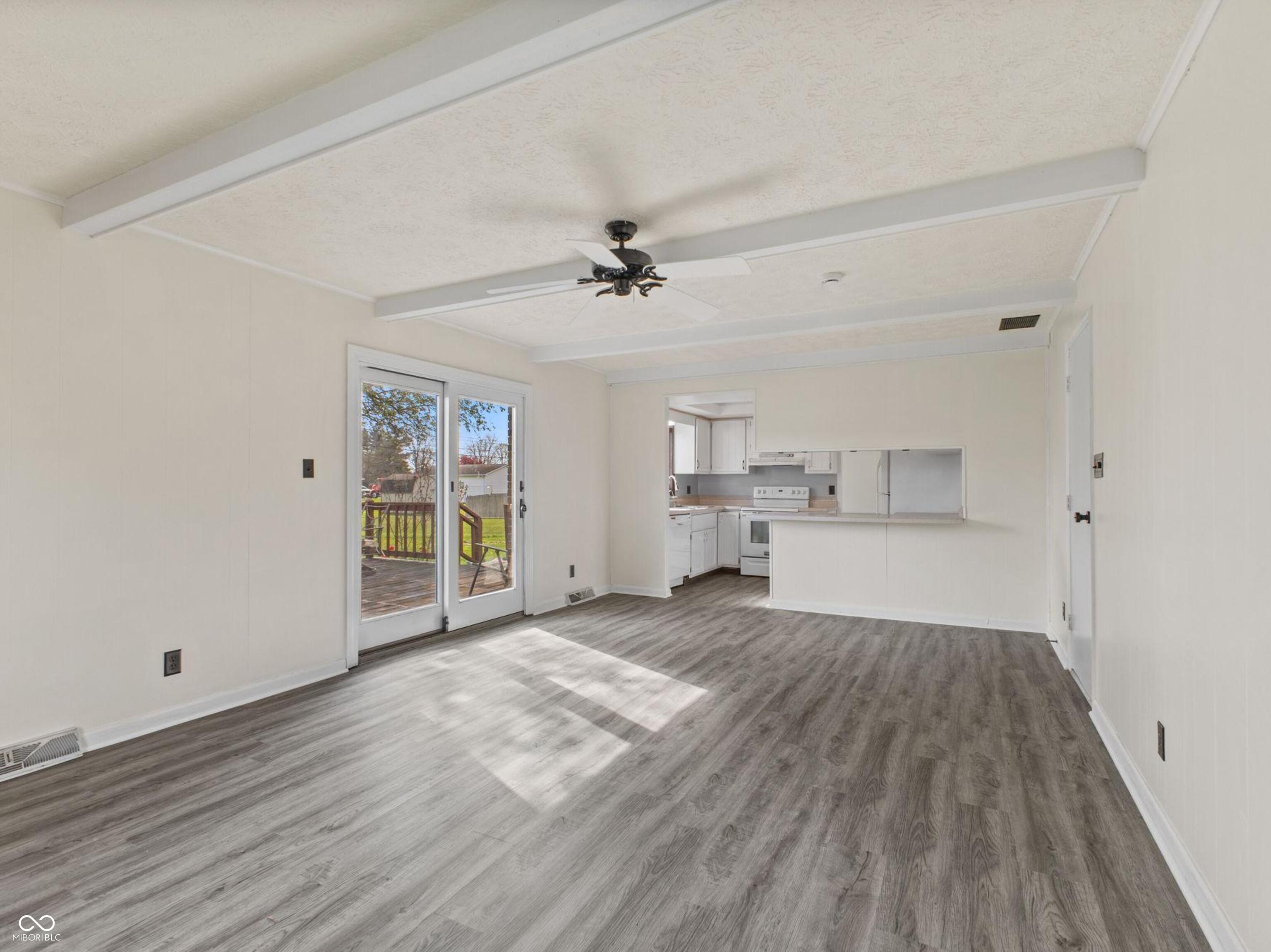 229 Rainbow Boulevard