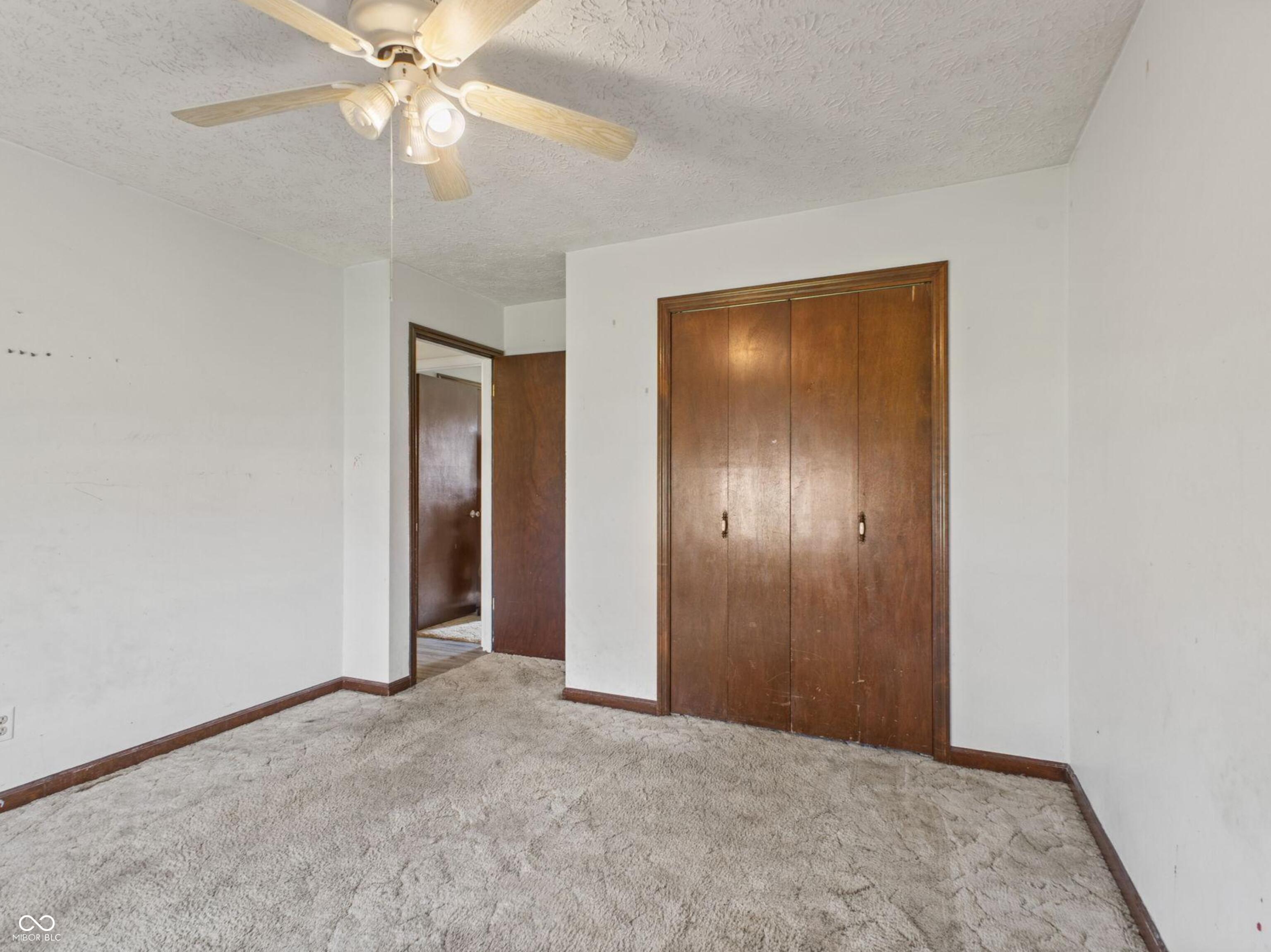 229 Rainbow Boulevard