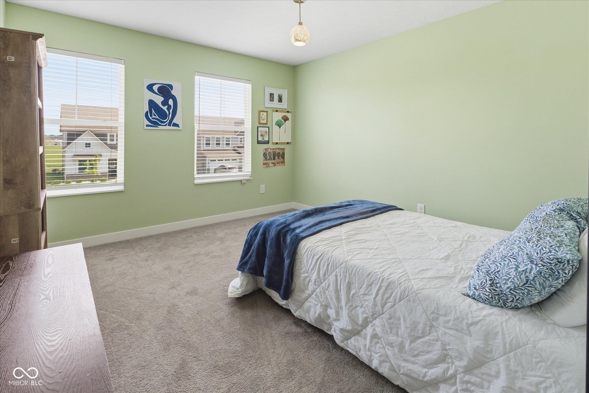 8711 Laurelton Place