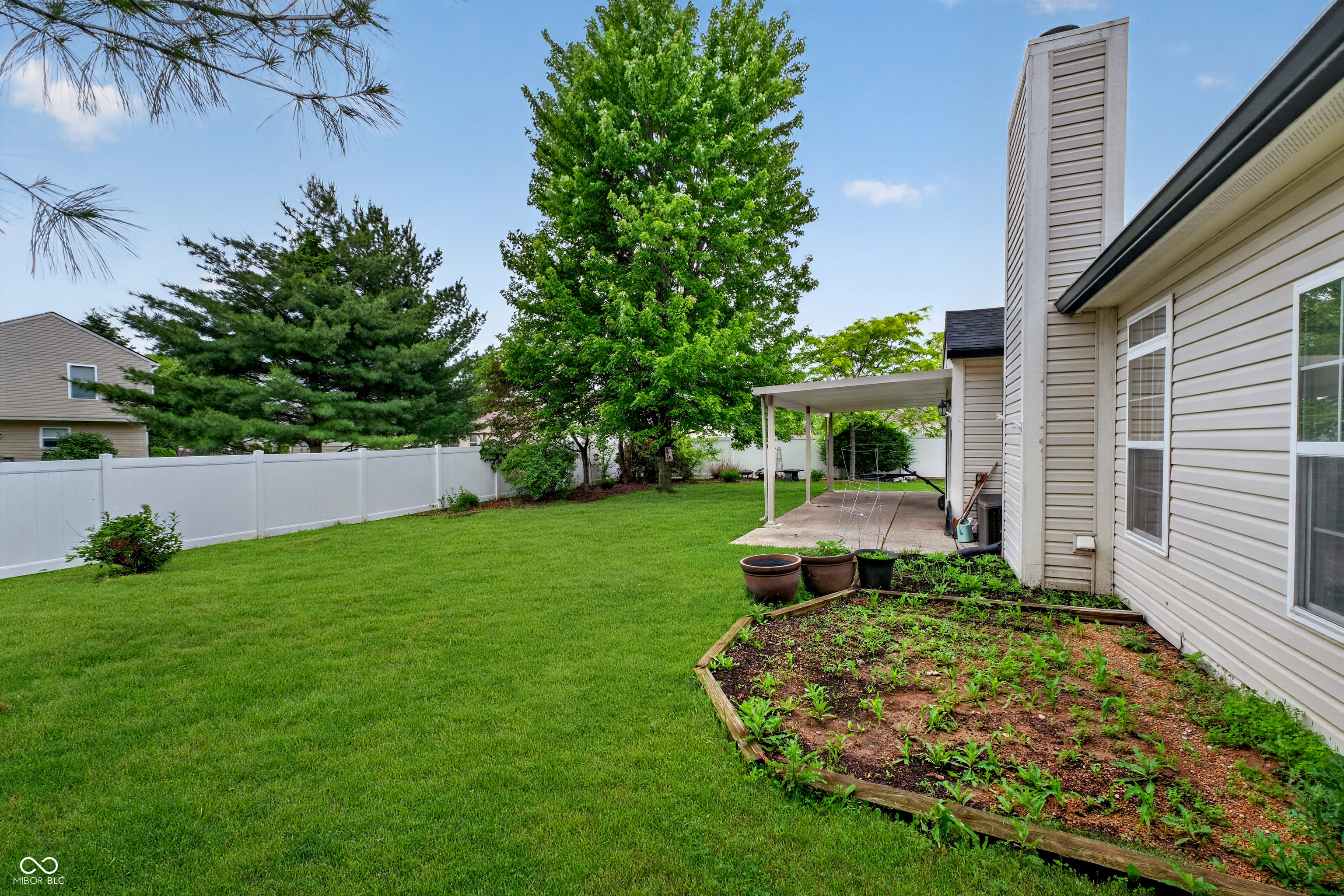 16863 Peach Lane