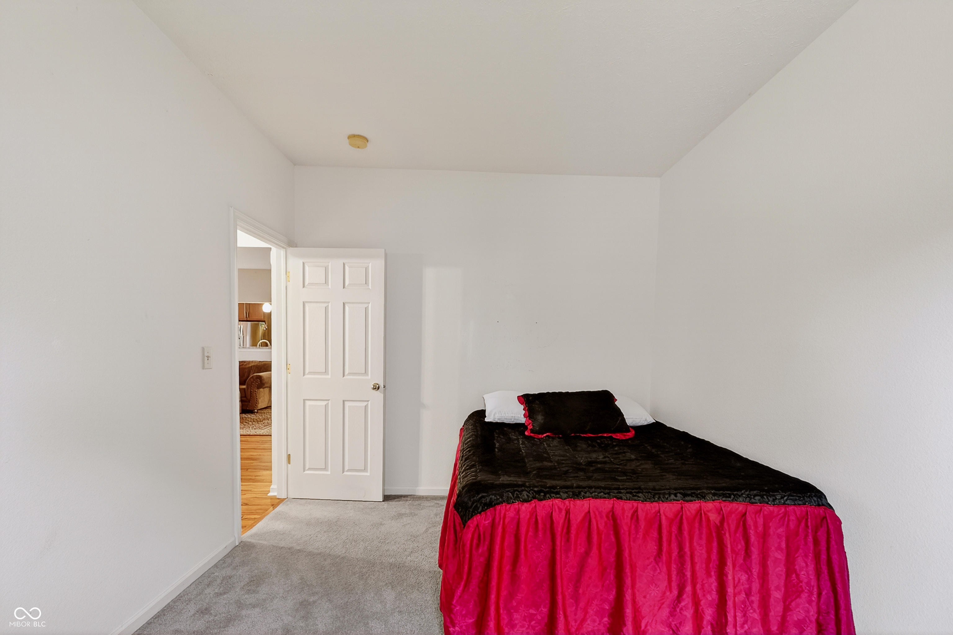 16863 Peach Lane