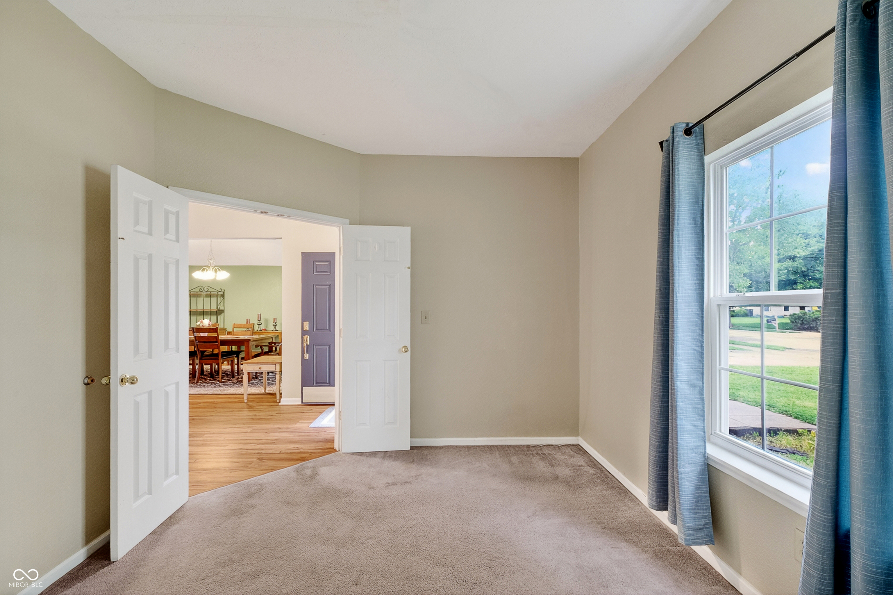 16863 Peach Lane