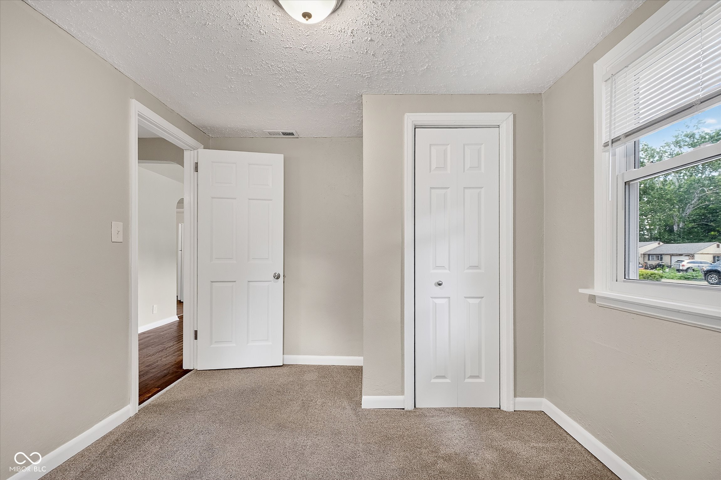 14 Glenda Drive
