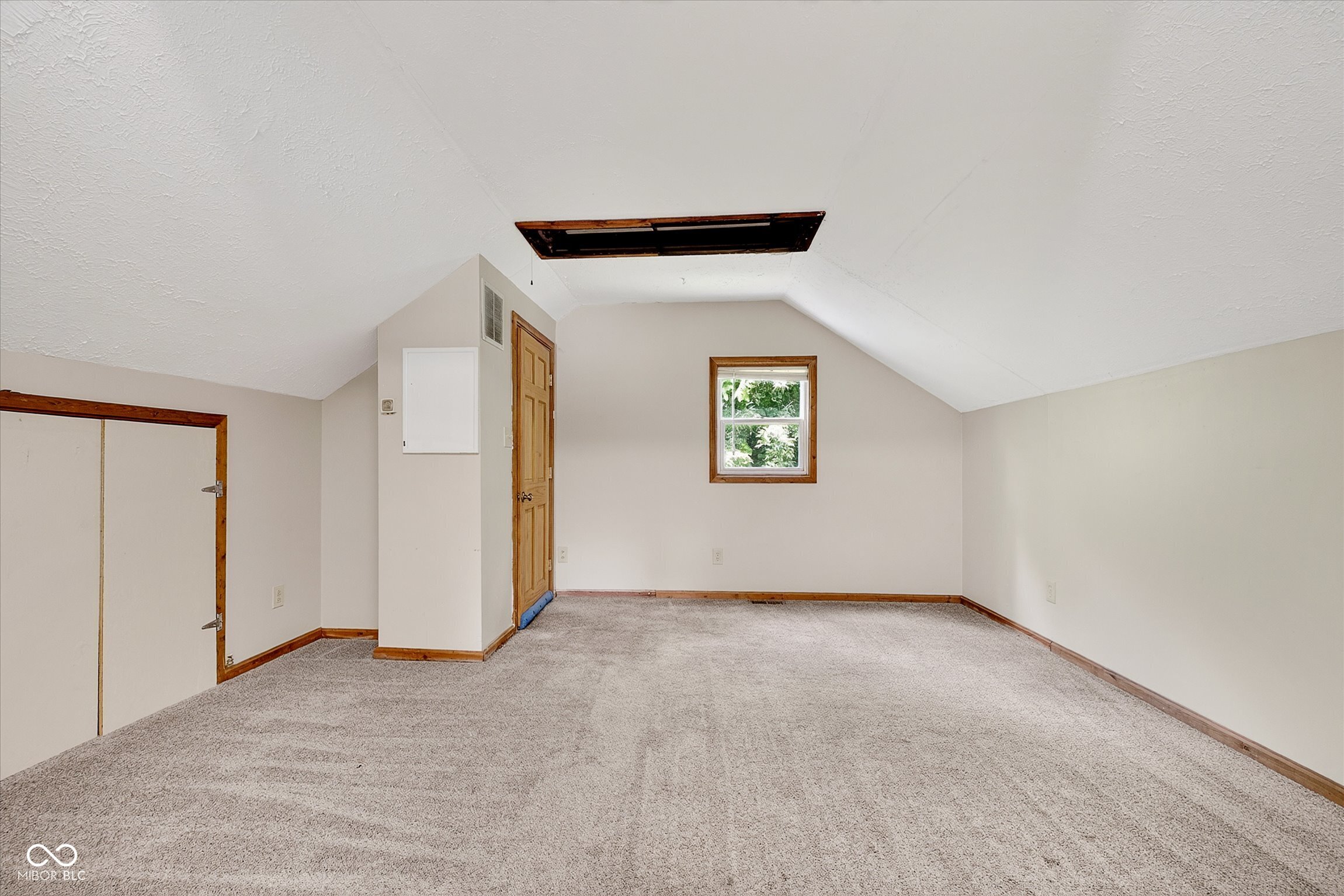 14 Glenda Drive