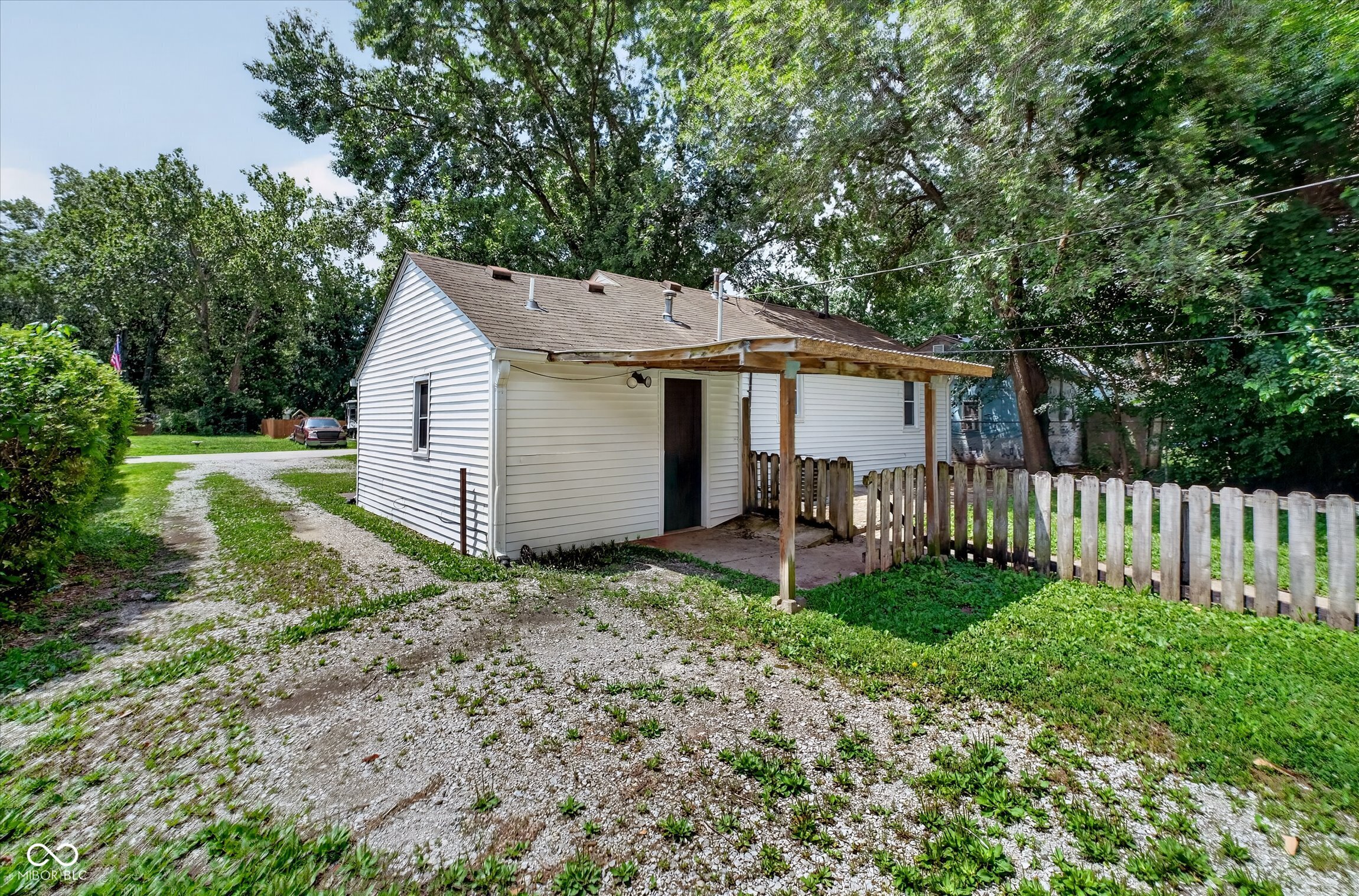 14 Glenda Drive