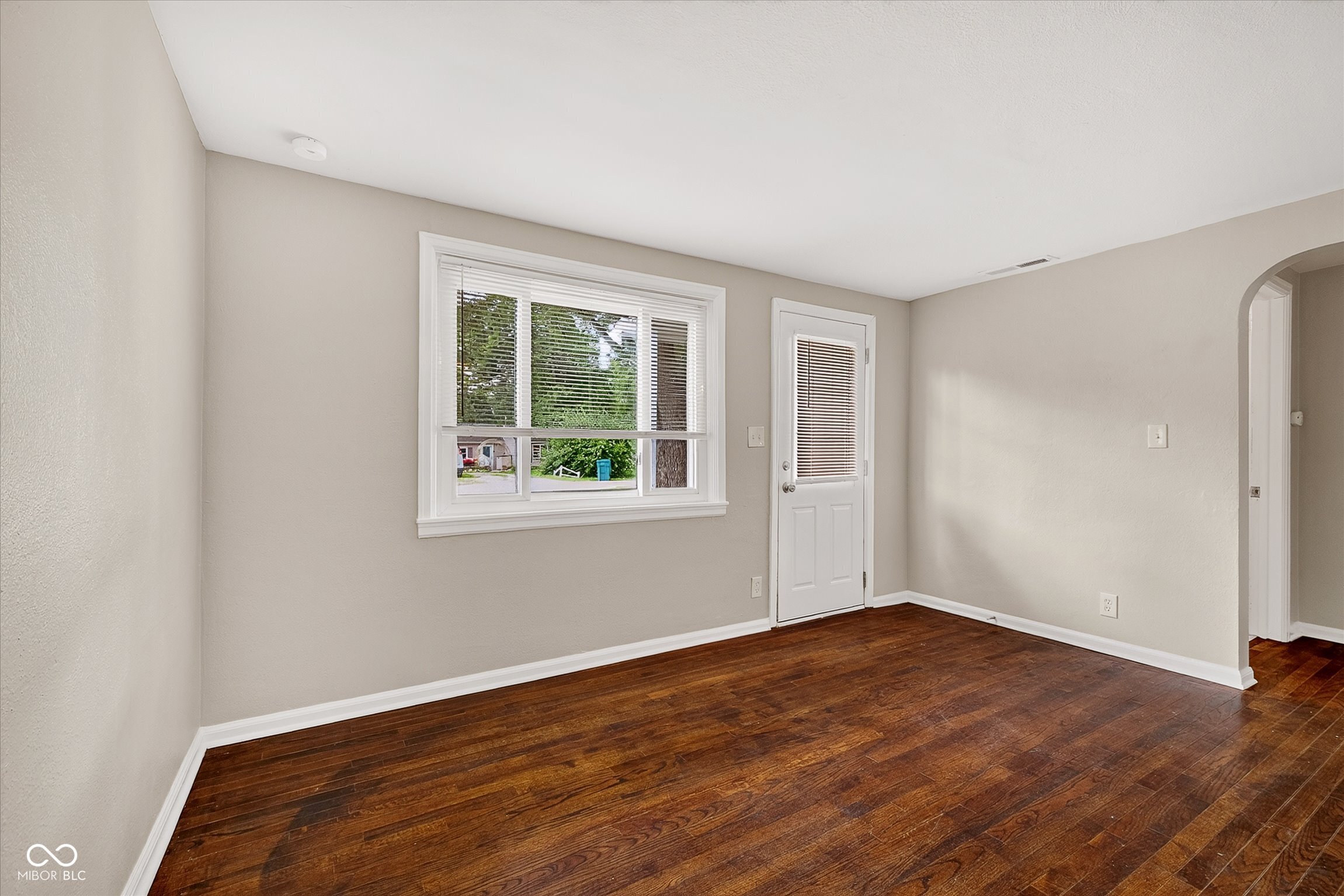 14 Glenda Drive