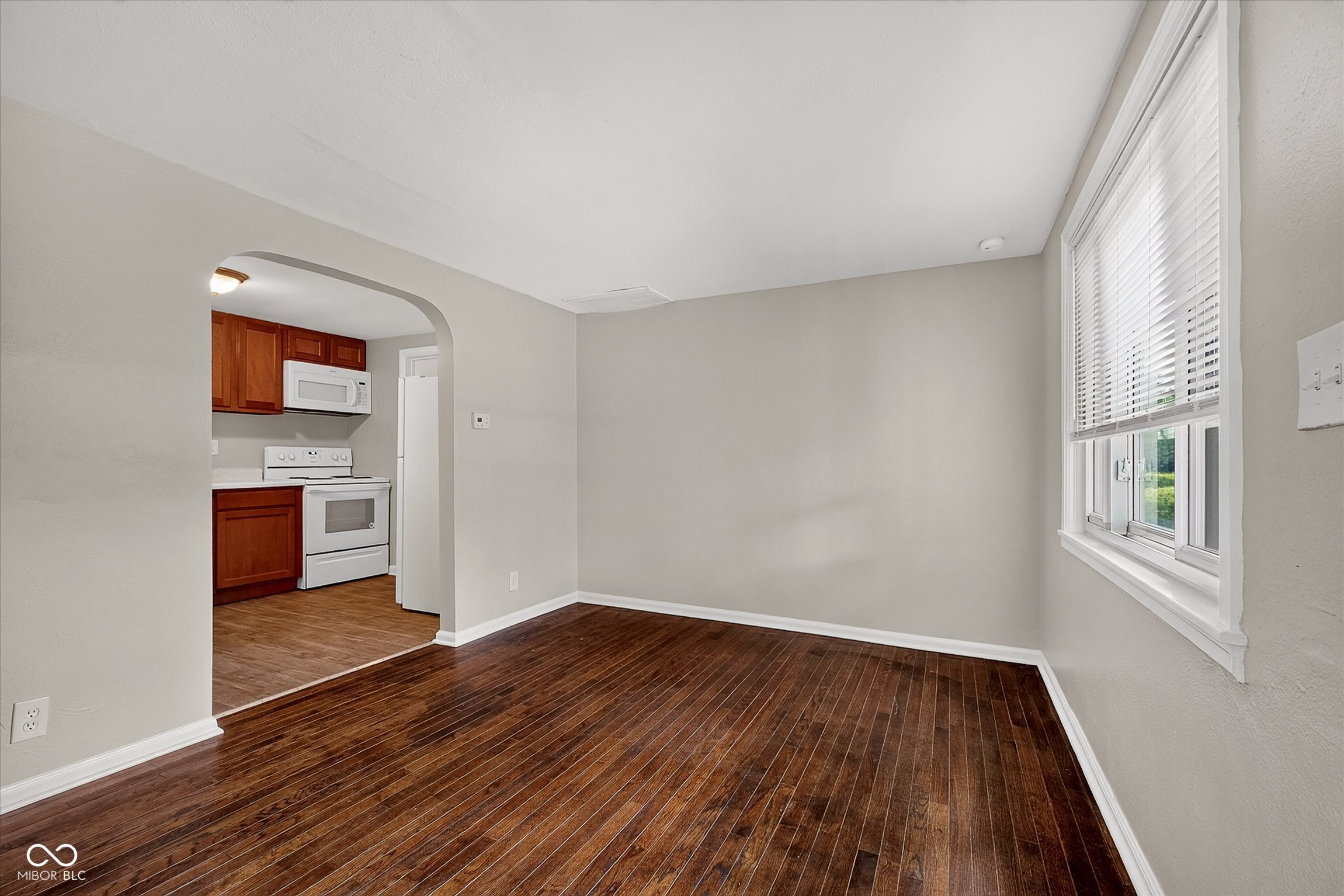 14 Glenda Drive