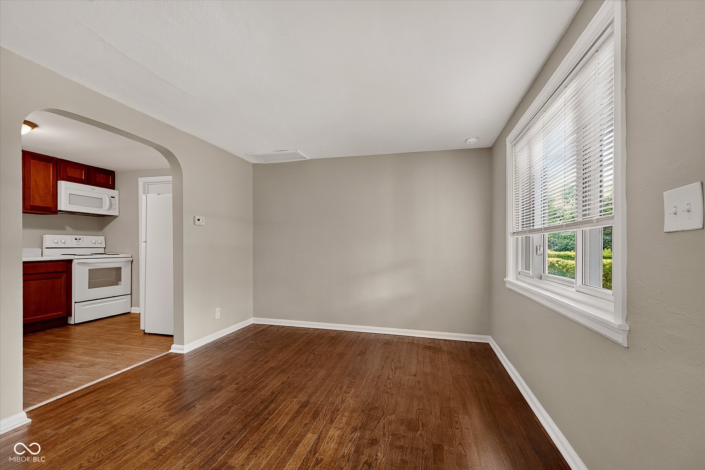 14 Glenda Drive