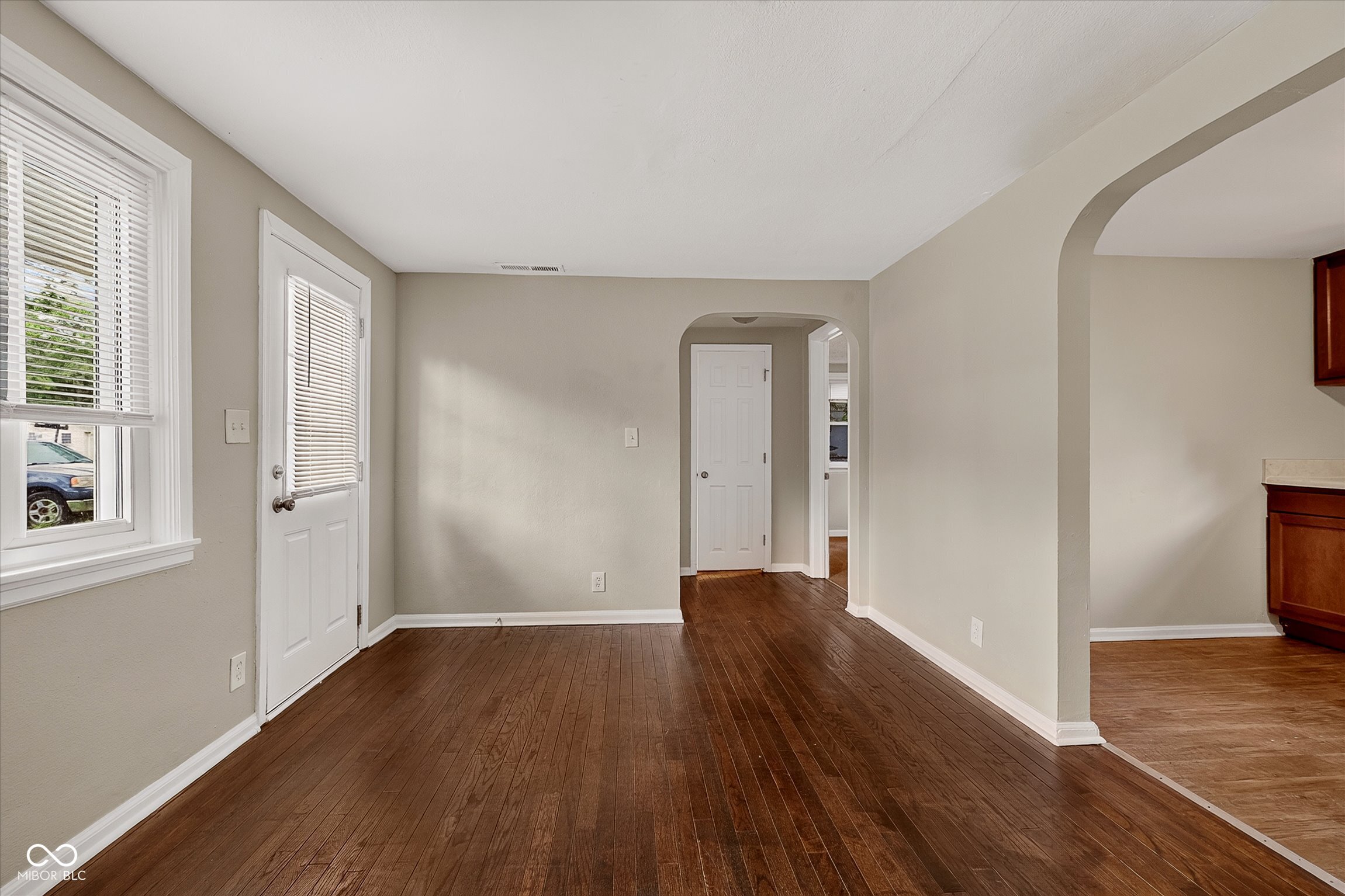 14 Glenda Drive
