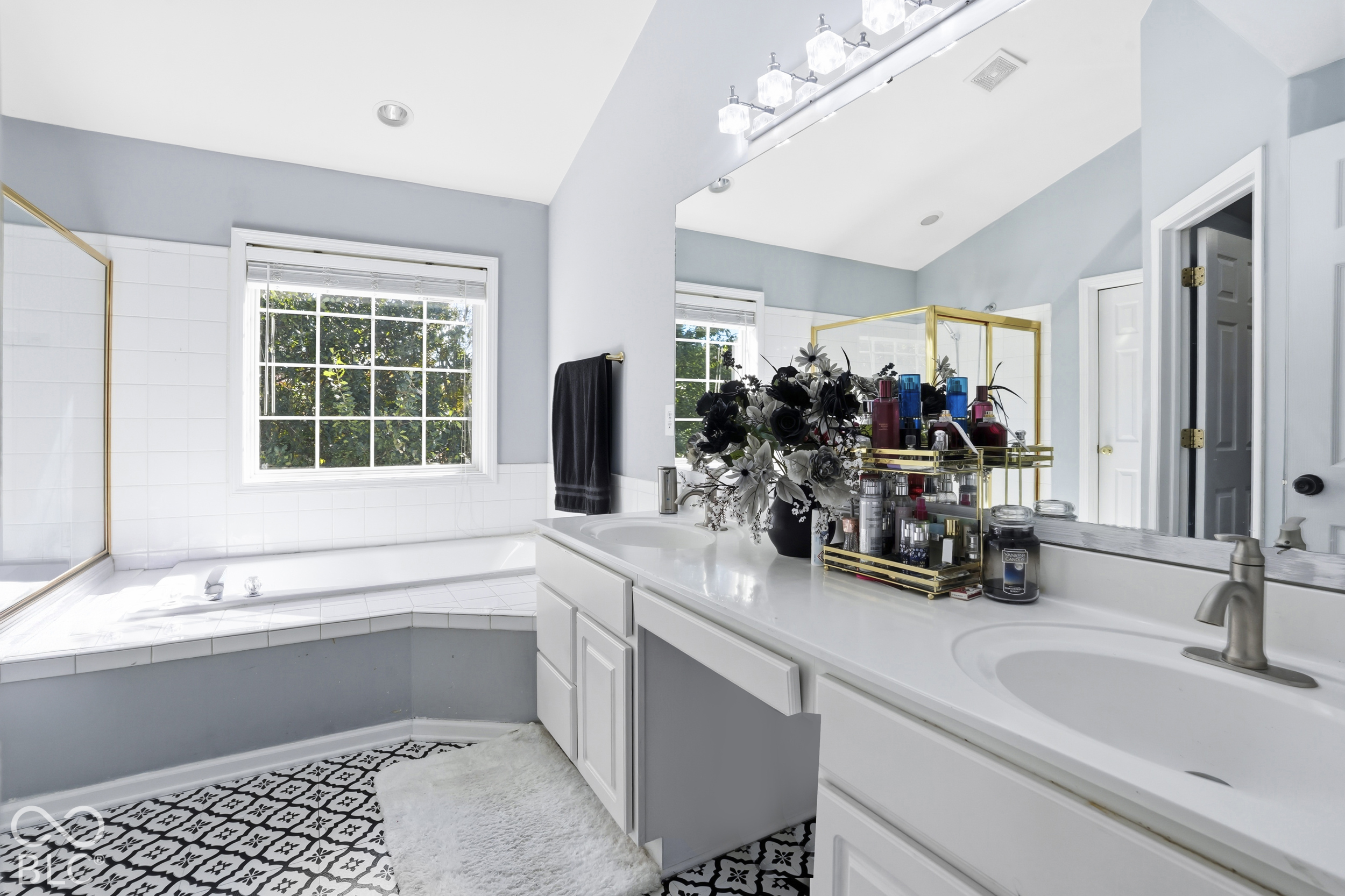 5889 Pebblestream Drive