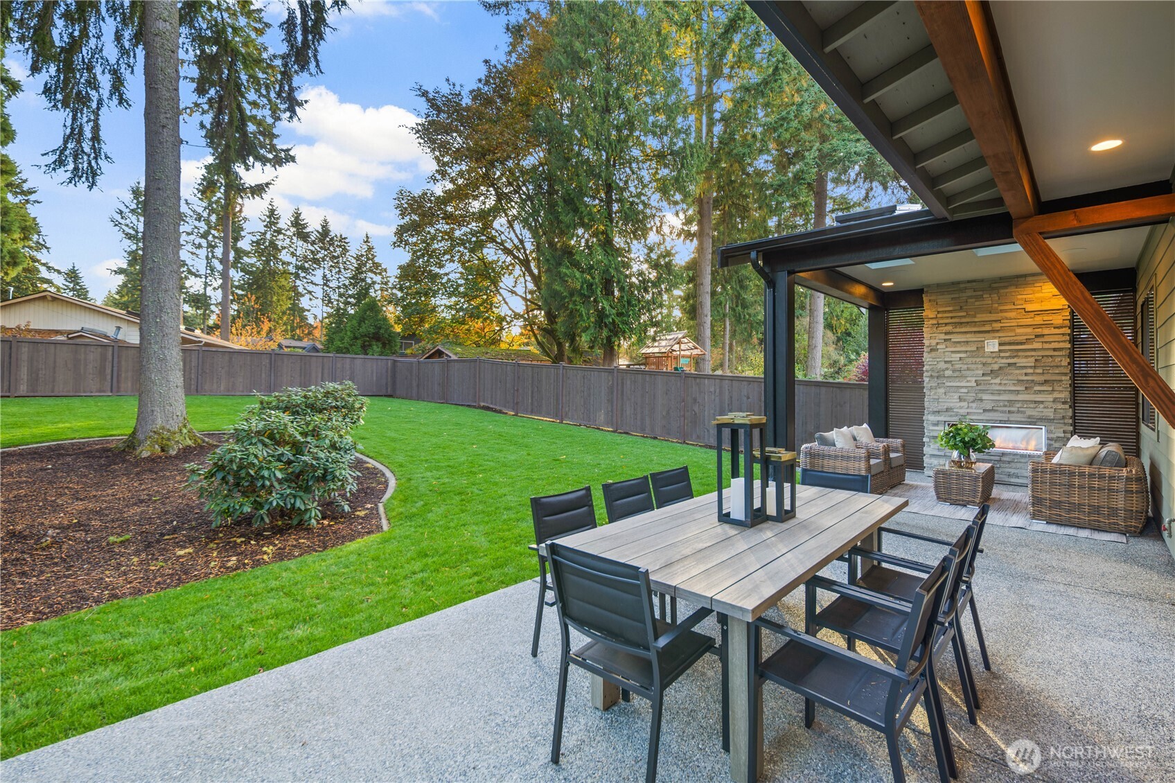 12127 NE 65th Street
