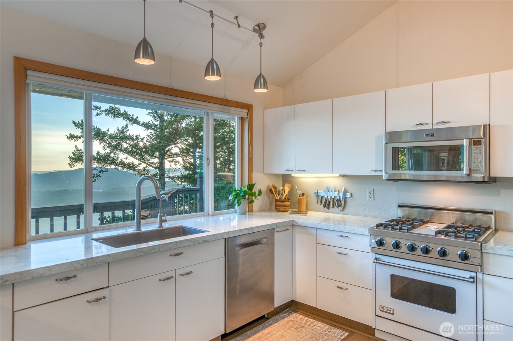 186 Aerie Road