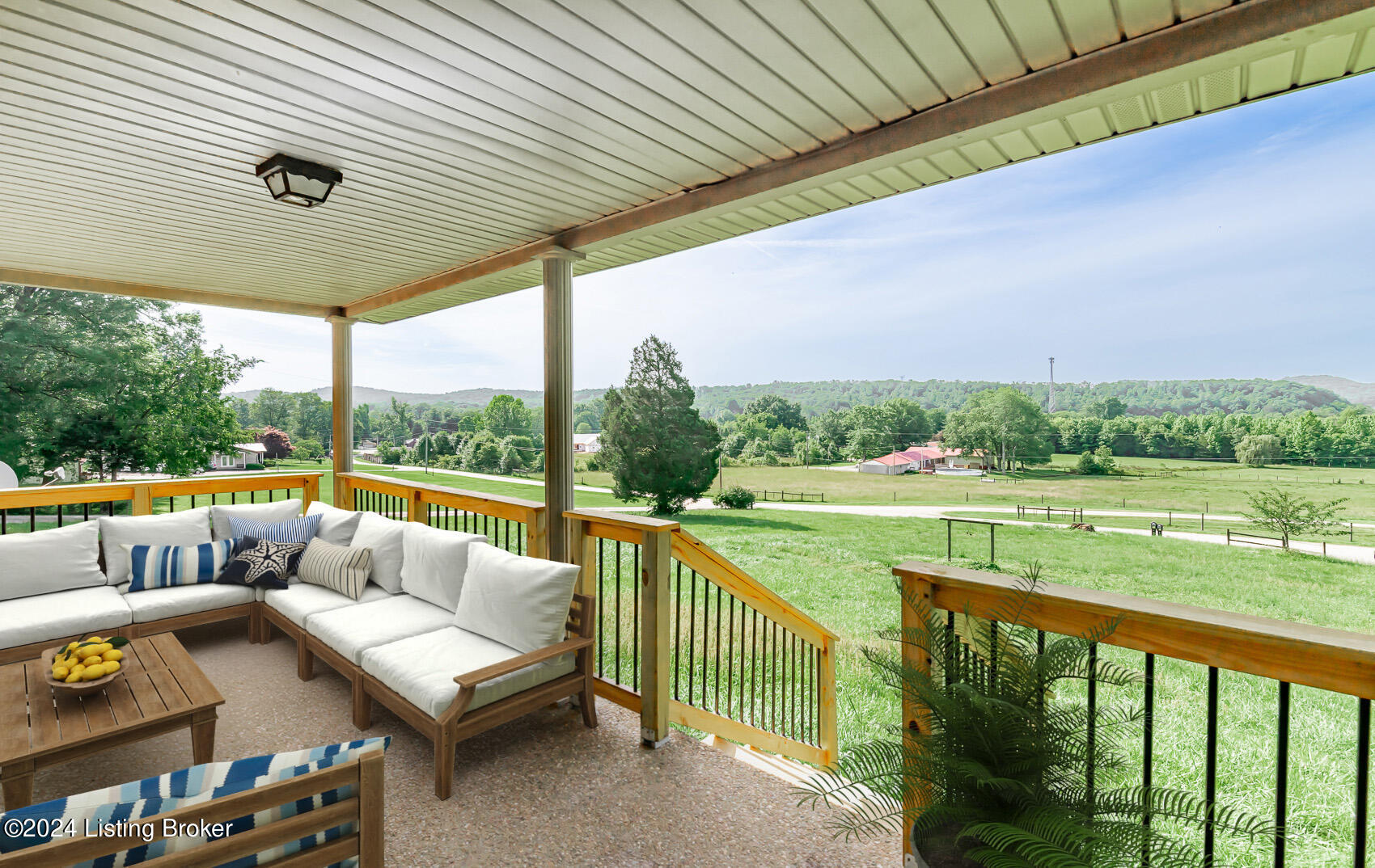 260 Shuffitt Ln