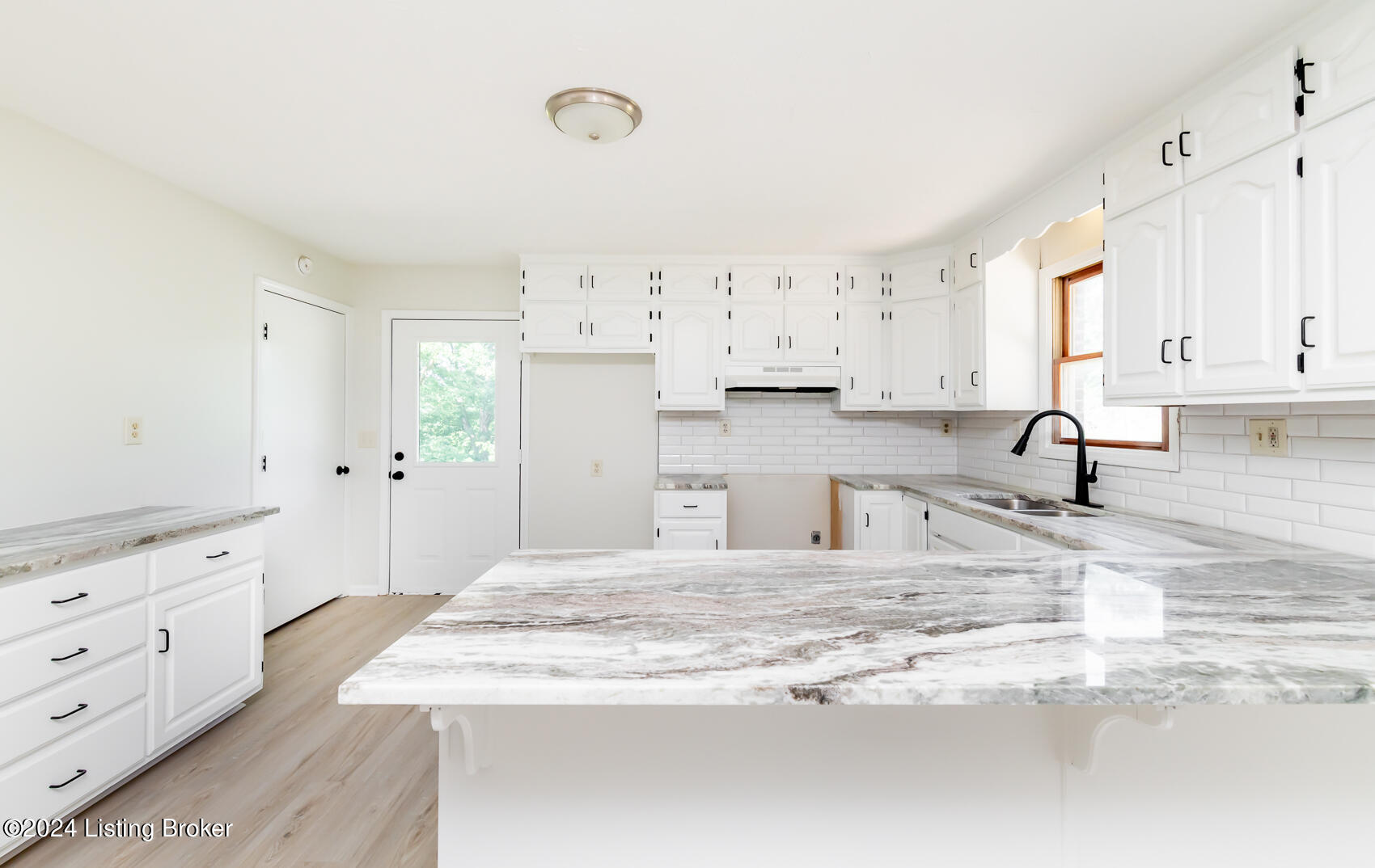 260 Shuffitt Ln