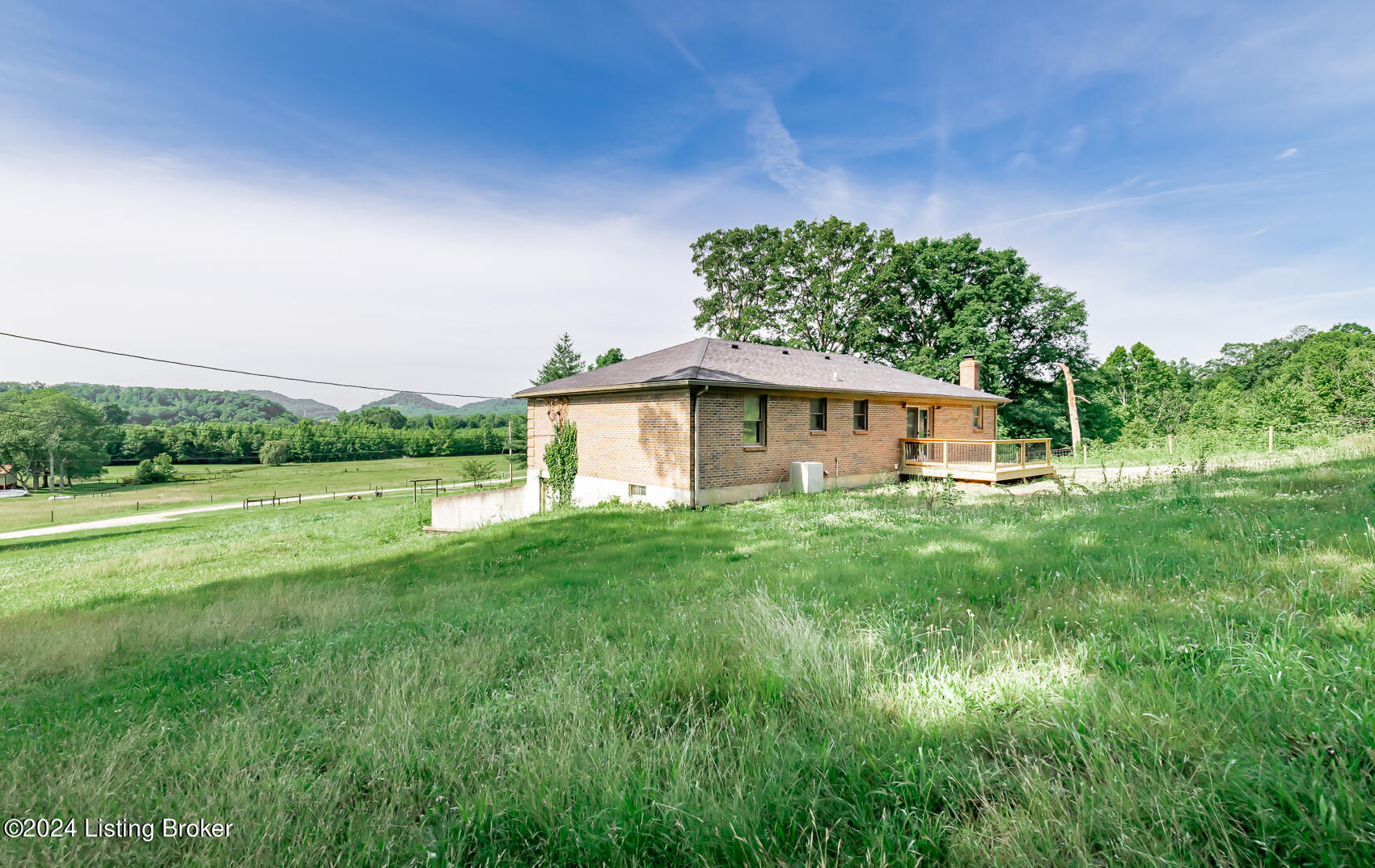 260 Shuffitt Ln