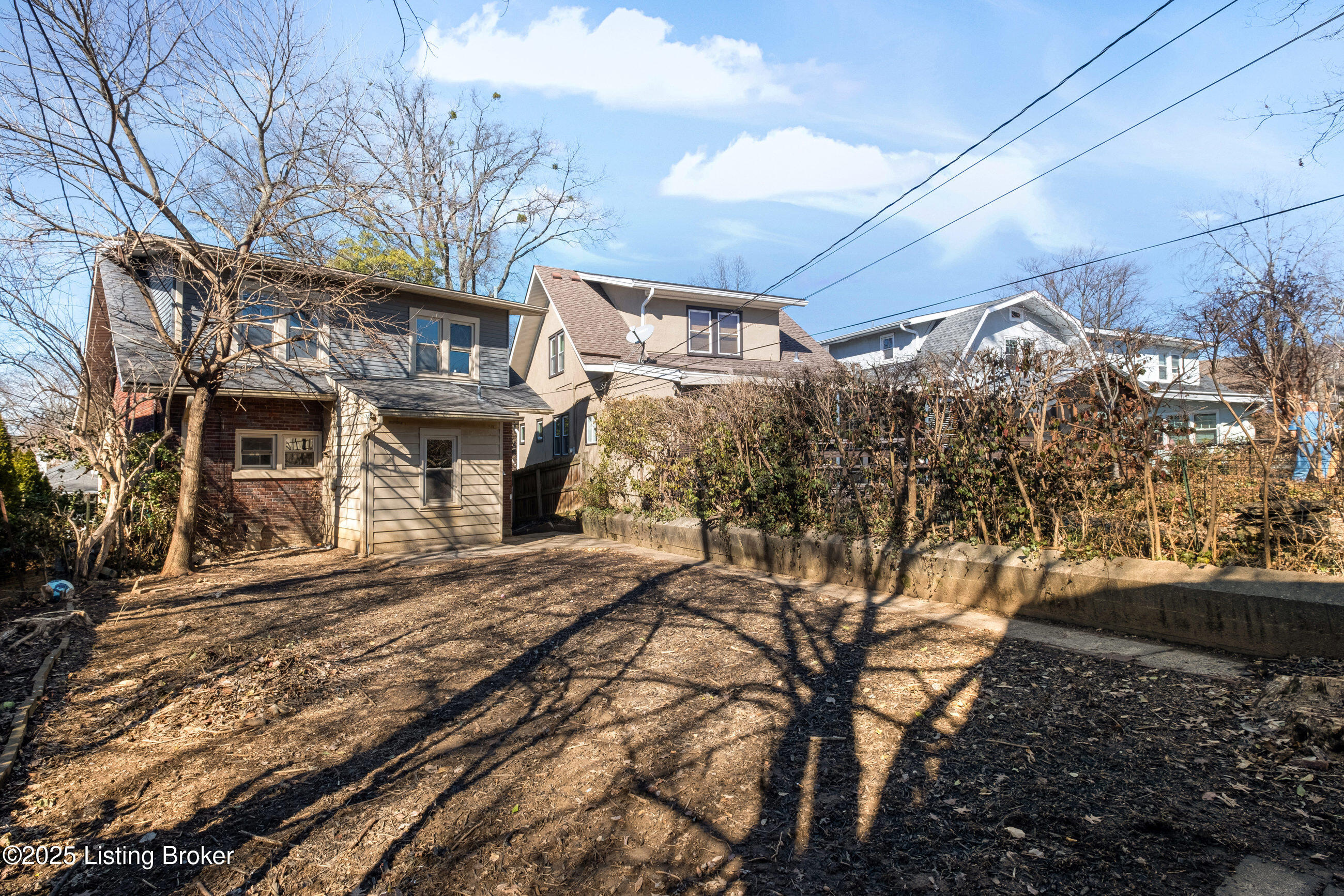 1858 Yale Dr