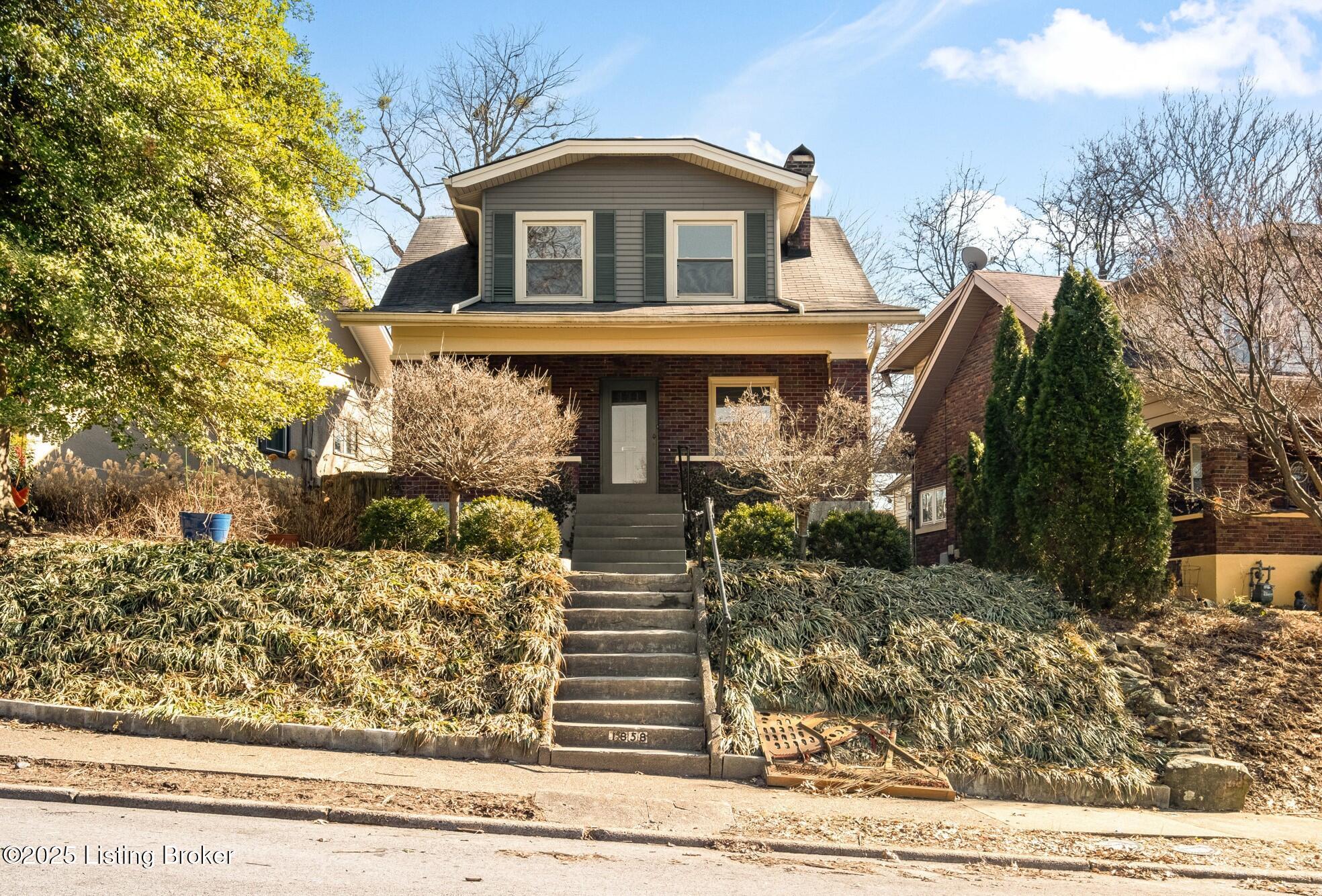 1858 Yale Dr