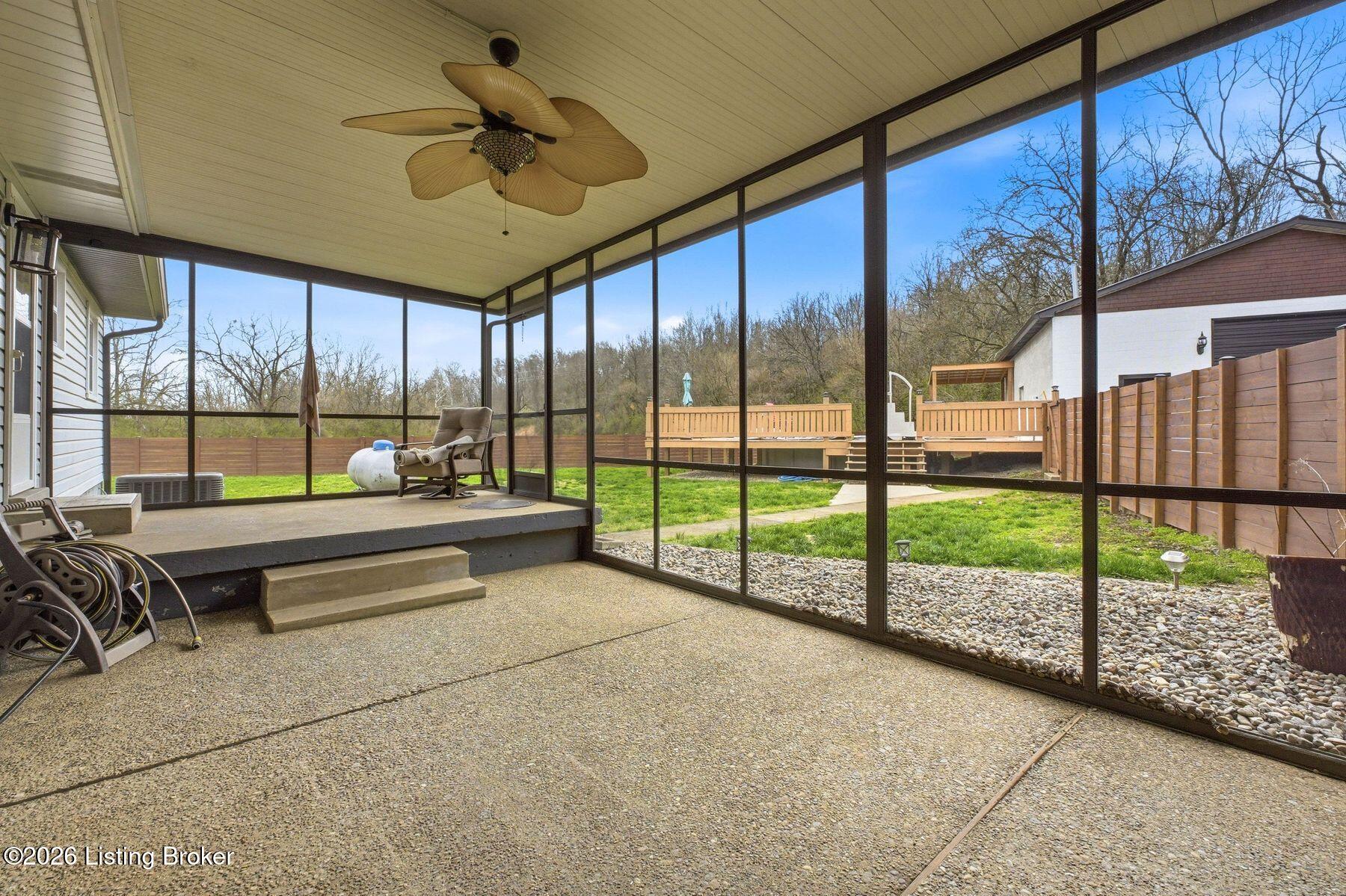 1108 S Beckley Station Rd