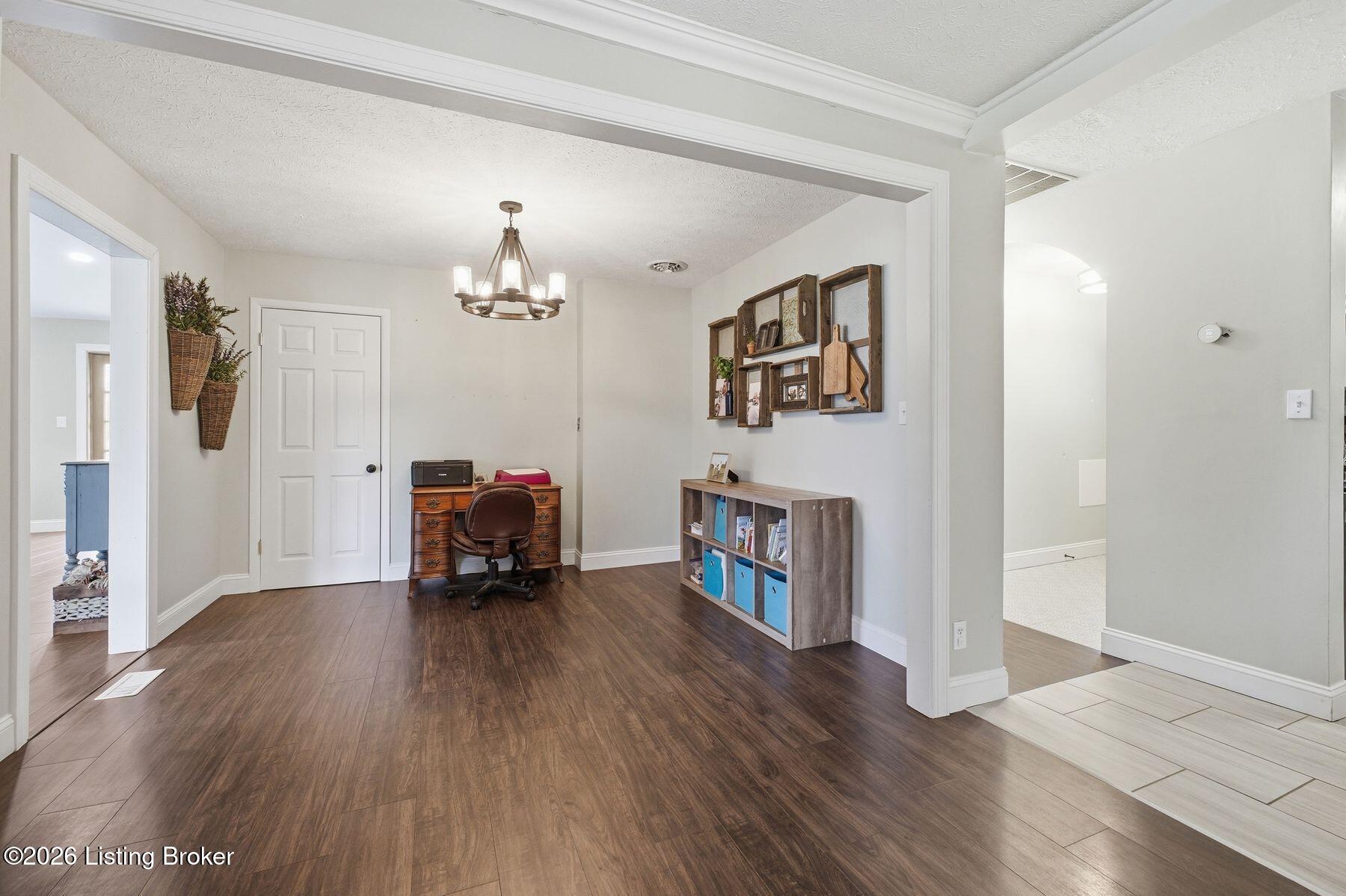 1108 S Beckley Station Rd