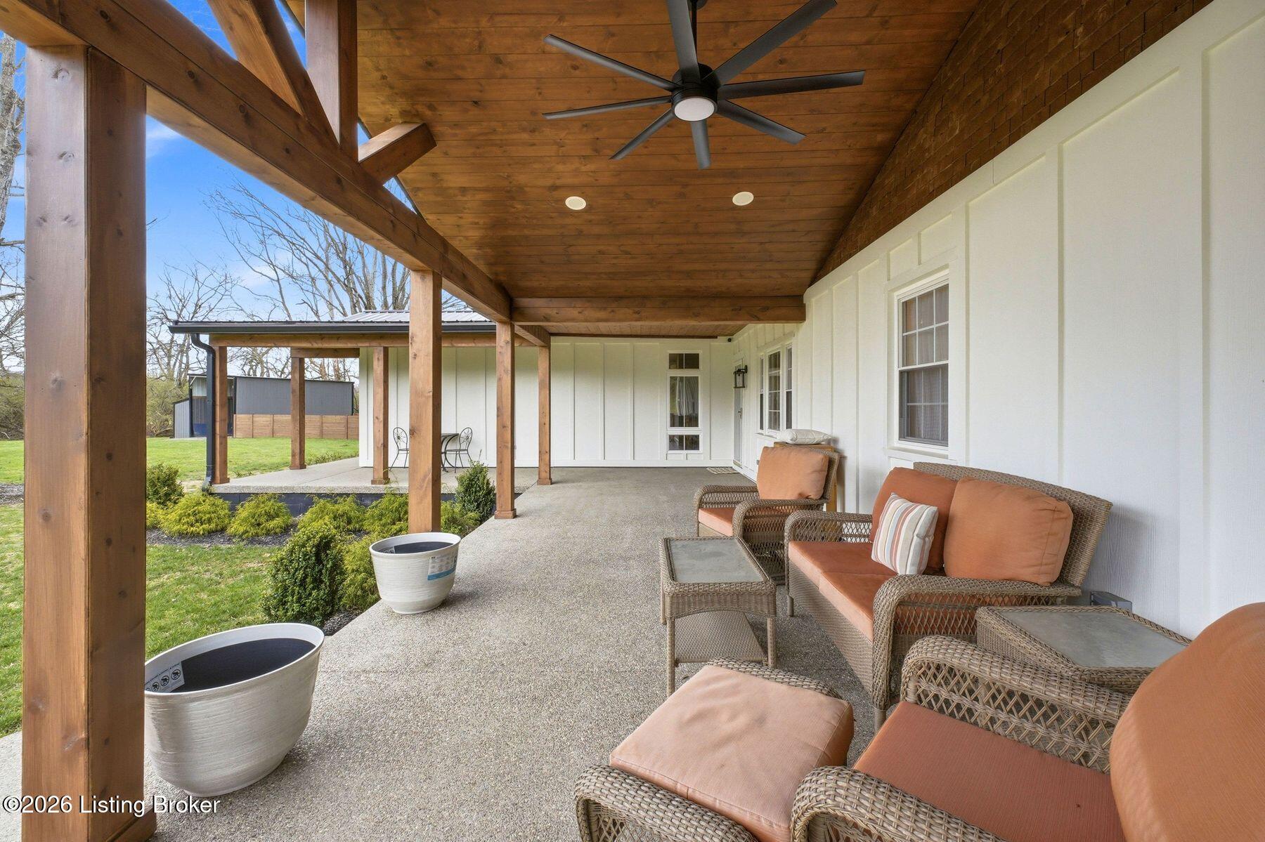 1108 S Beckley Station Rd