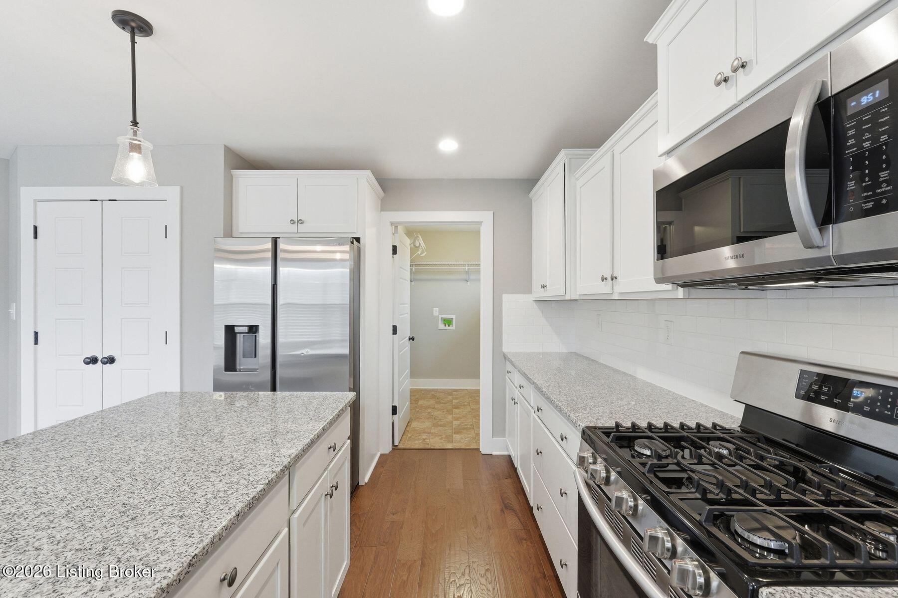2300 Artisan Glen Ct