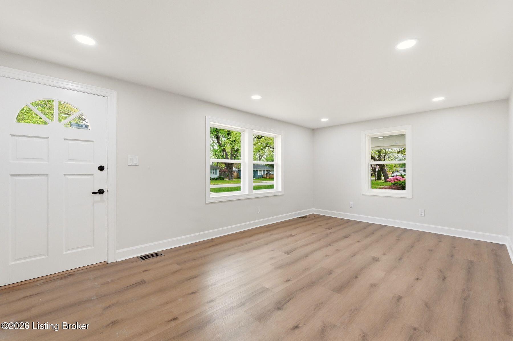 2706 Pioneer Rd