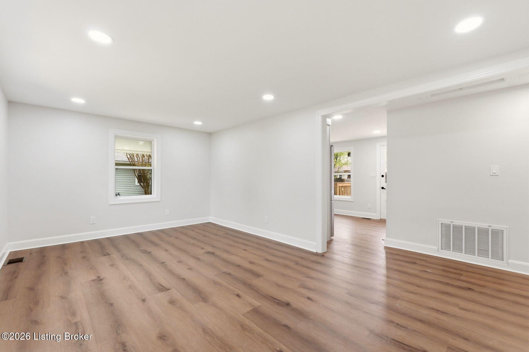 2706 Pioneer Rd