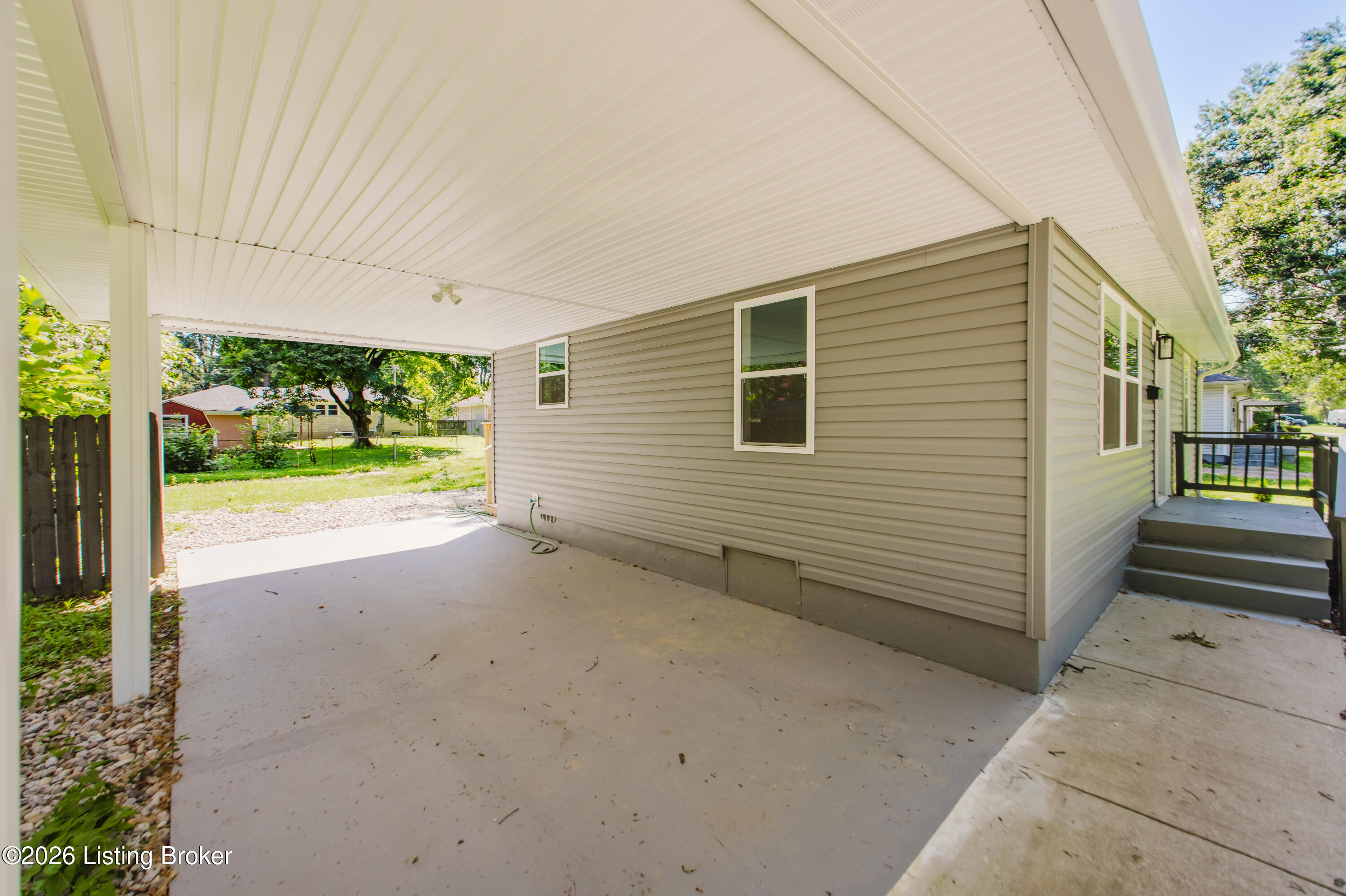 2706 Pioneer Rd