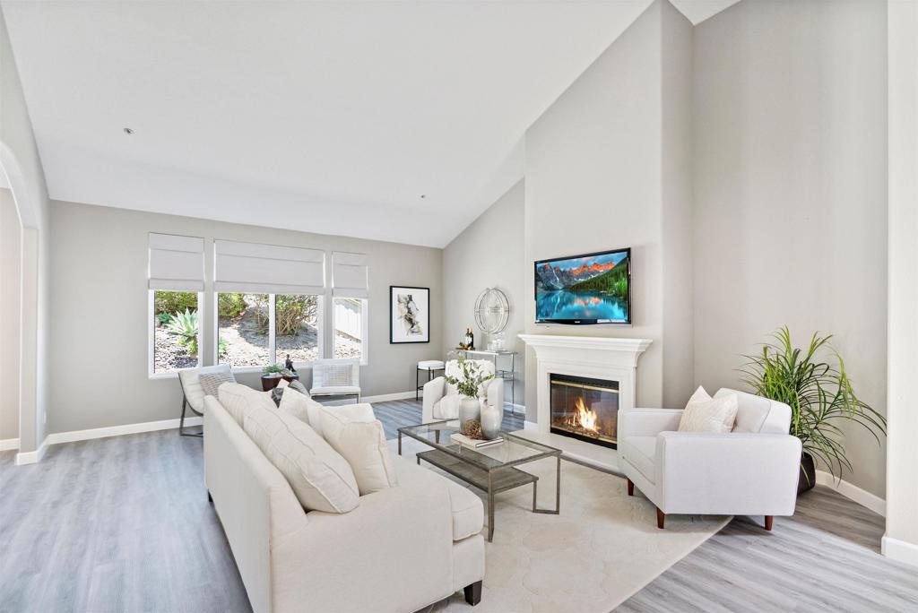 5252 Avenida Cantaria