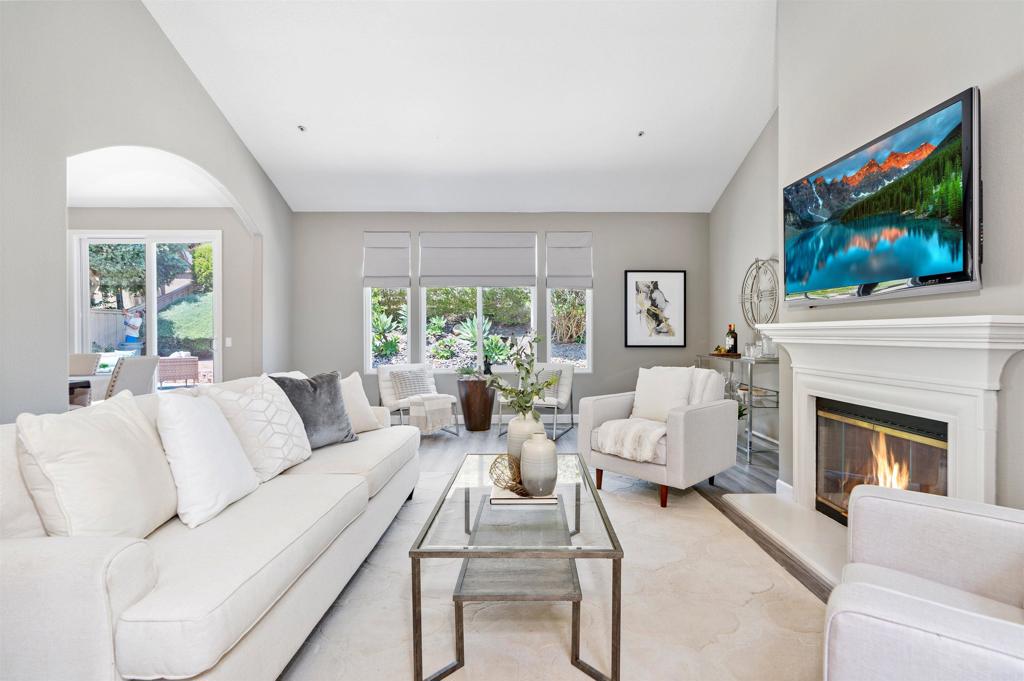 5252 Avenida Cantaria