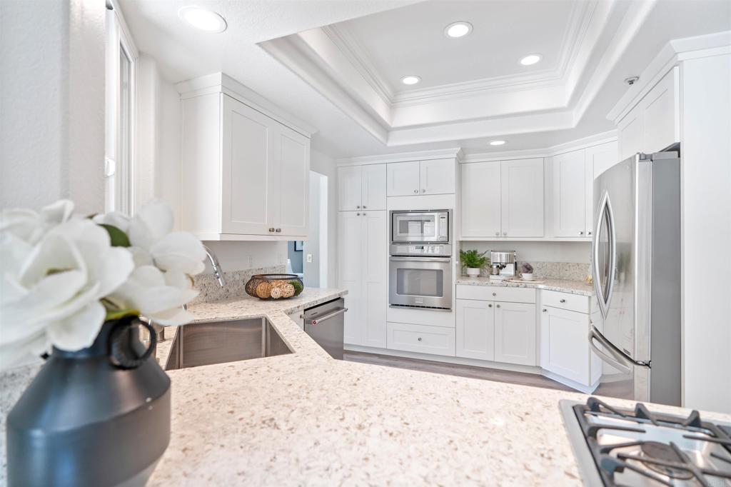 5252 Avenida Cantaria