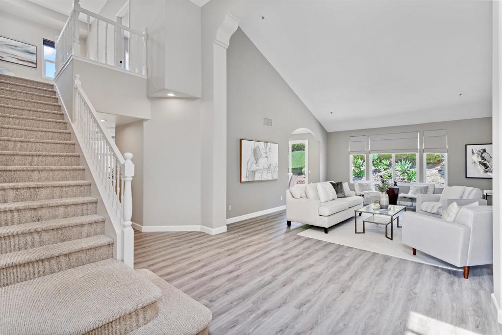 5252 Avenida Cantaria