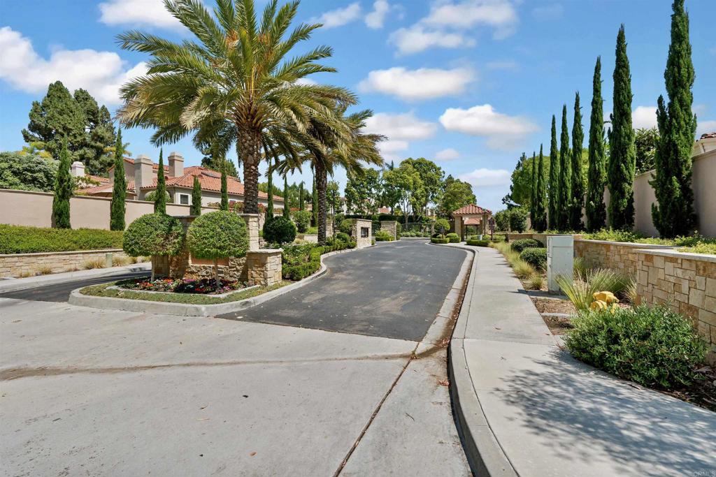 5252 Avenida Cantaria