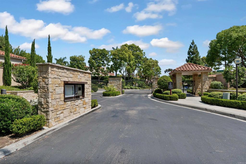 5252 Avenida Cantaria