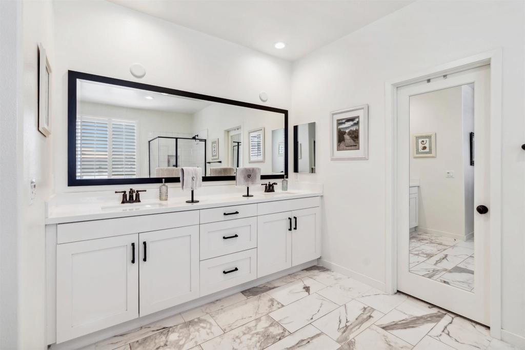 4203 Calle Del Vista