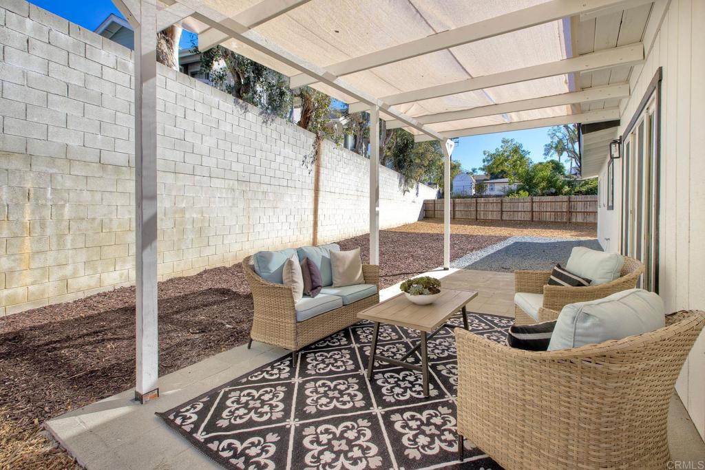 728 Hackberry Place