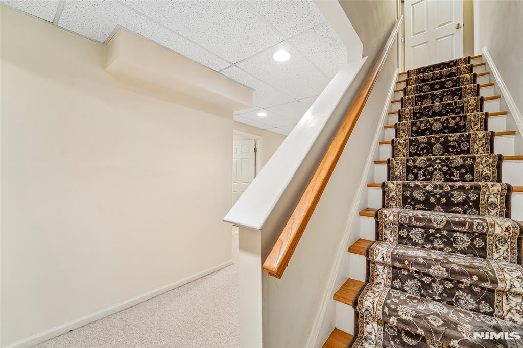 141 W Greenway 41