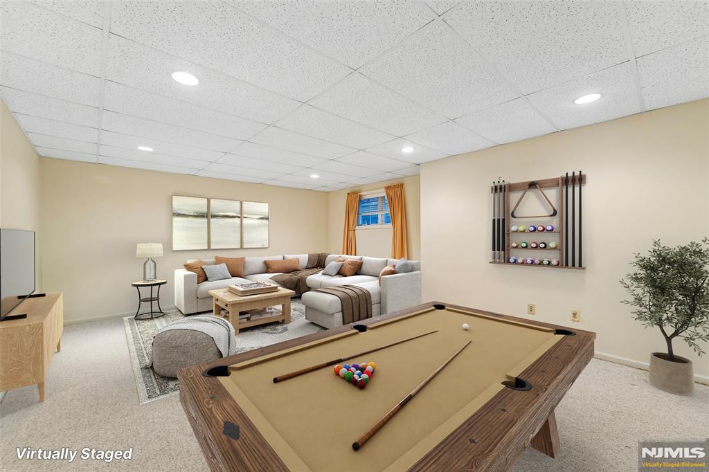 141 W Greenway 41