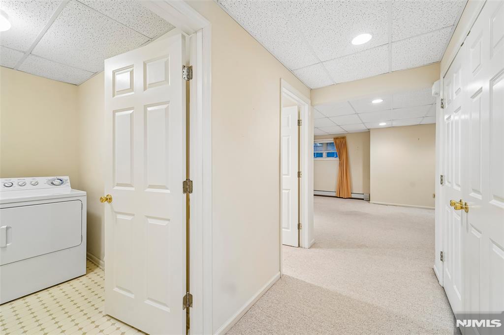 141 W Greenway 41