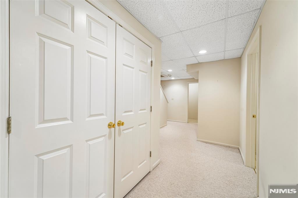 141 W Greenway 41