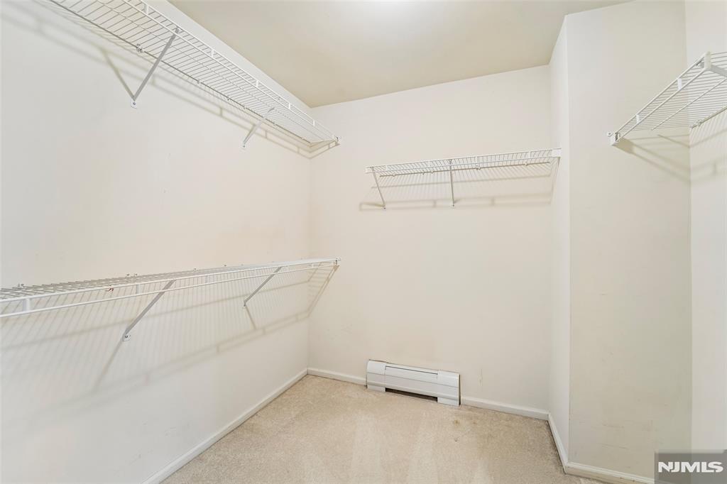 141 W Greenway 41