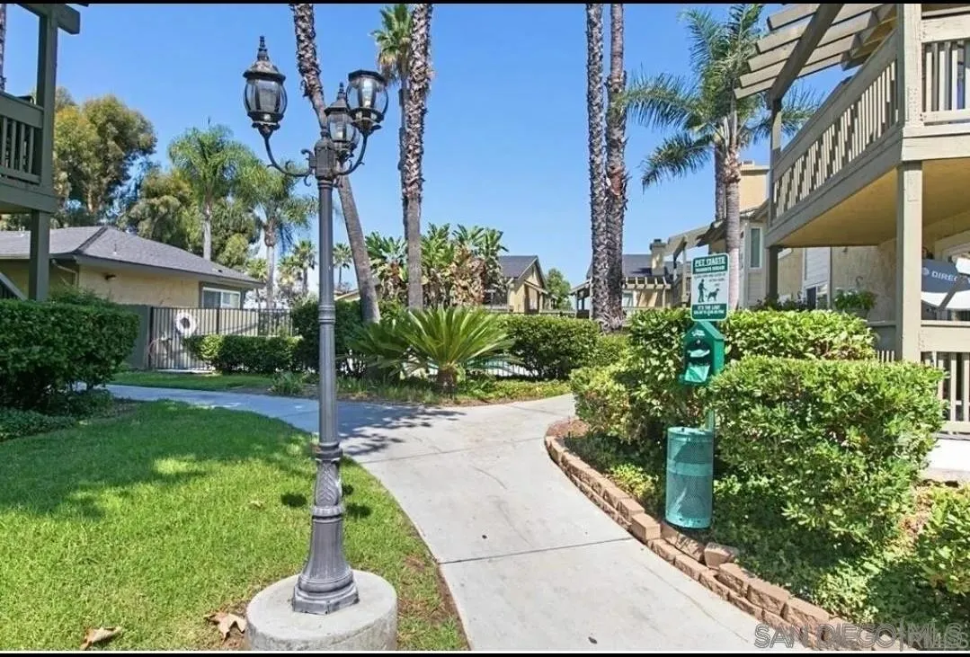 145 W El Norte Pkwy # 122
