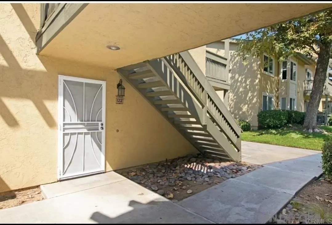 145 W El Norte Pkwy # 122