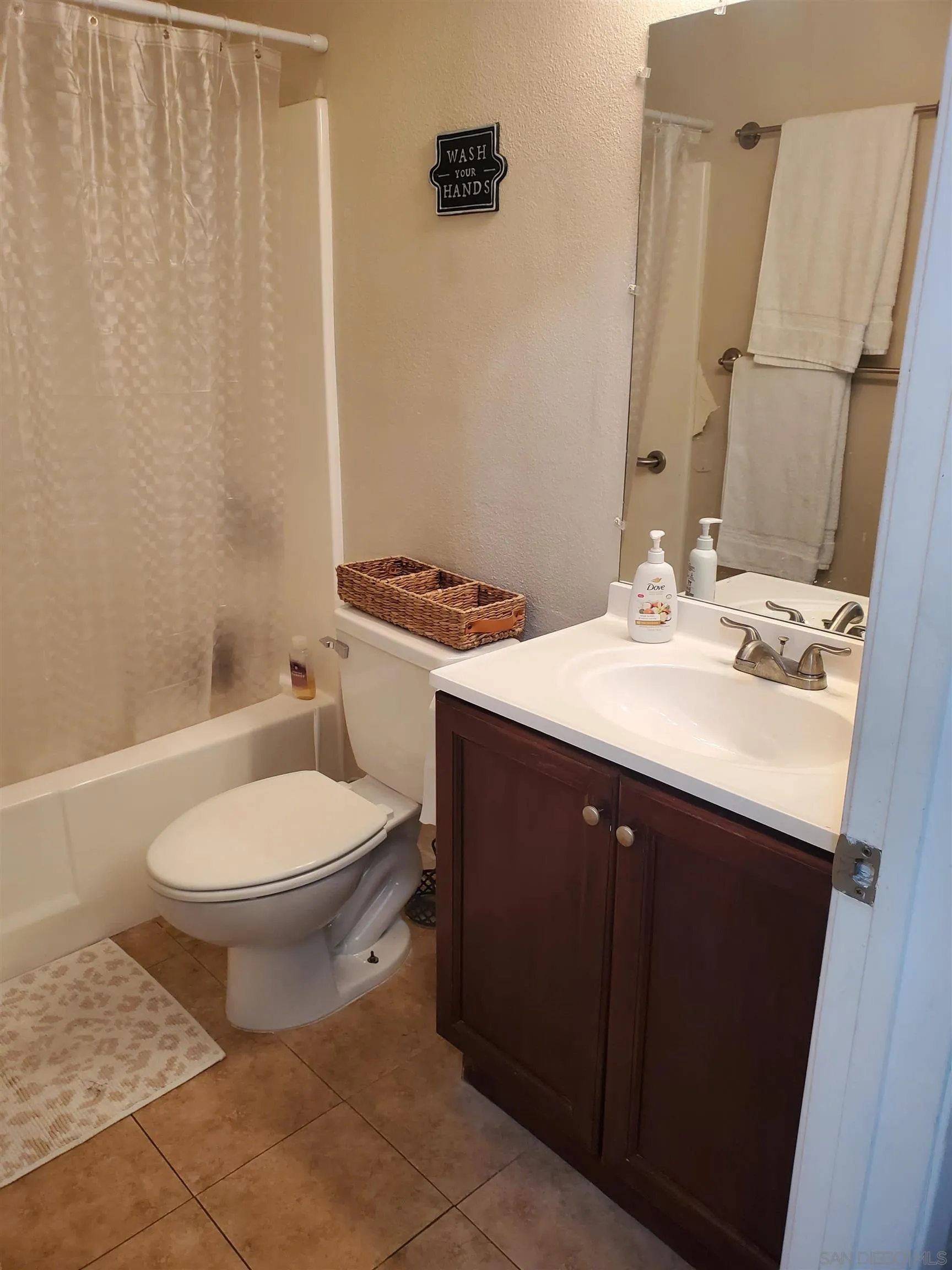145 W El Norte Pkwy # 122
