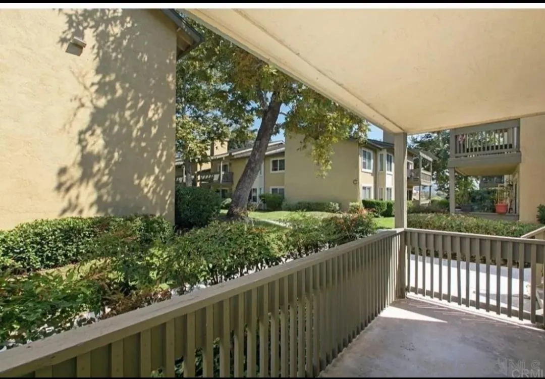 145 W El Norte Pkwy # 122