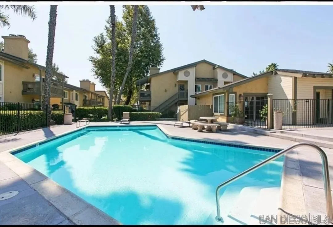 145 W El Norte Pkwy # 122