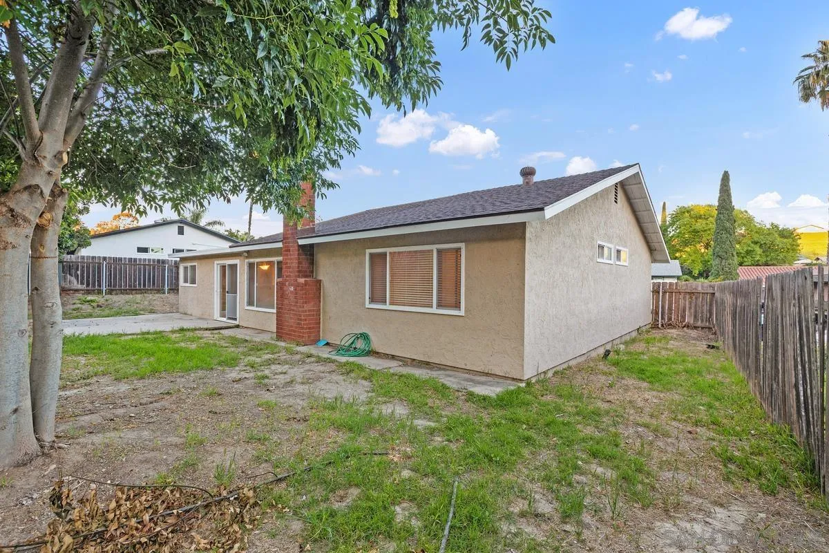 1138 Woodrow Ave