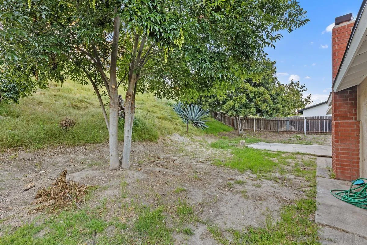 1138 Woodrow Ave