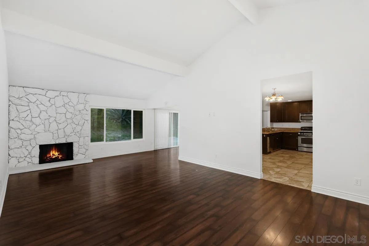 1138 Woodrow Ave